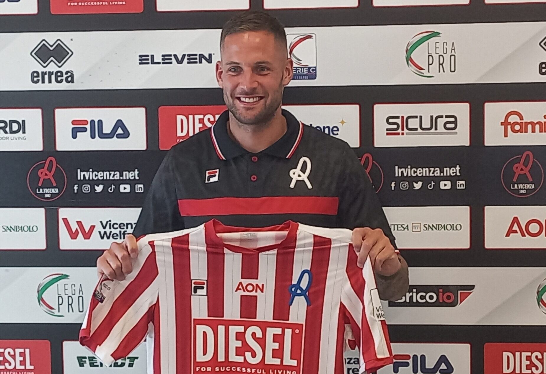 De Col: “Vicenza piazza prestigiosa, dove si vive di calcio, felicissimo di questa scelta”