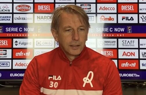 Vecchi: “Sarà una bella partita perché ci sono dei valori importanti, bisogna andare in campo con grande convinzione e consapevolezza”